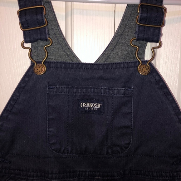 Lined over-alls in navy blue. OshKosh. 24 Mos - Picture 3 of 6